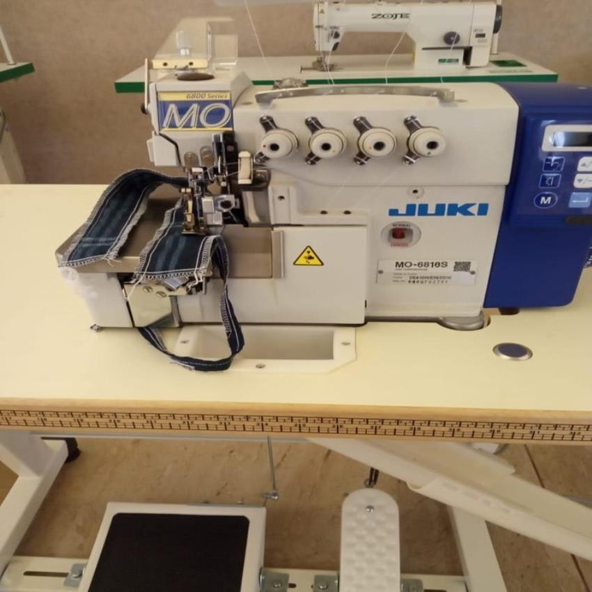 Juki 5 Thread Overlock Sewing Machine – High-Speed Industrial Serger